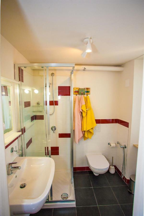 Garda Friends Apartments Тосколано-Мадерно Экстерьер фото